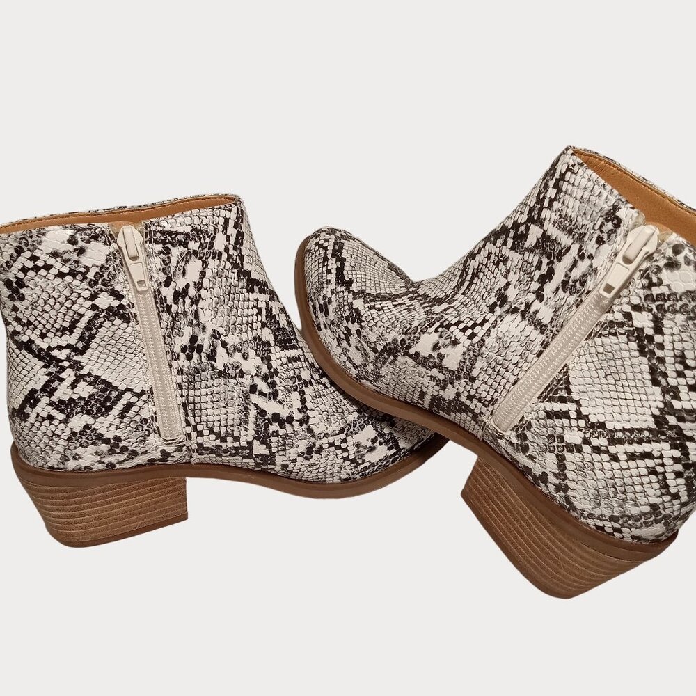 Code West Womens Voodoo Snake Print Ankle Boots Side Zipper Size 7.5 Stacked Hee - Picture 5 of 11